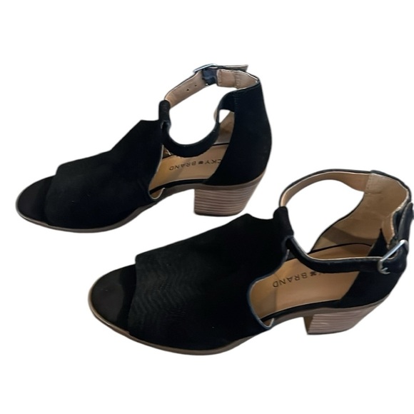 Lucky Brand Baxley Bootie Sandal Black Suede with Heel Size 8 - Picture 3 of 8